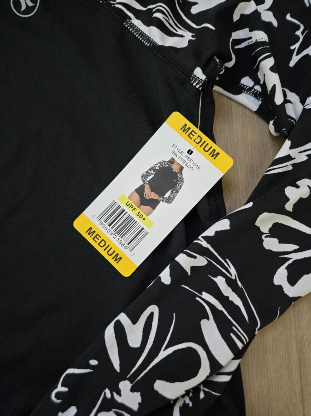 Hurley swim shirt upf 50+ - Picture 2 of 4